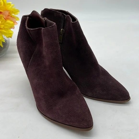 Ivanka Trump Carver Dark Red Suede Ankle Bootie Size 9.5. MCA2468E - Picture 2 of 9